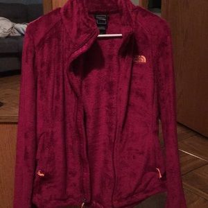 Women’s small fuzzy pink northface